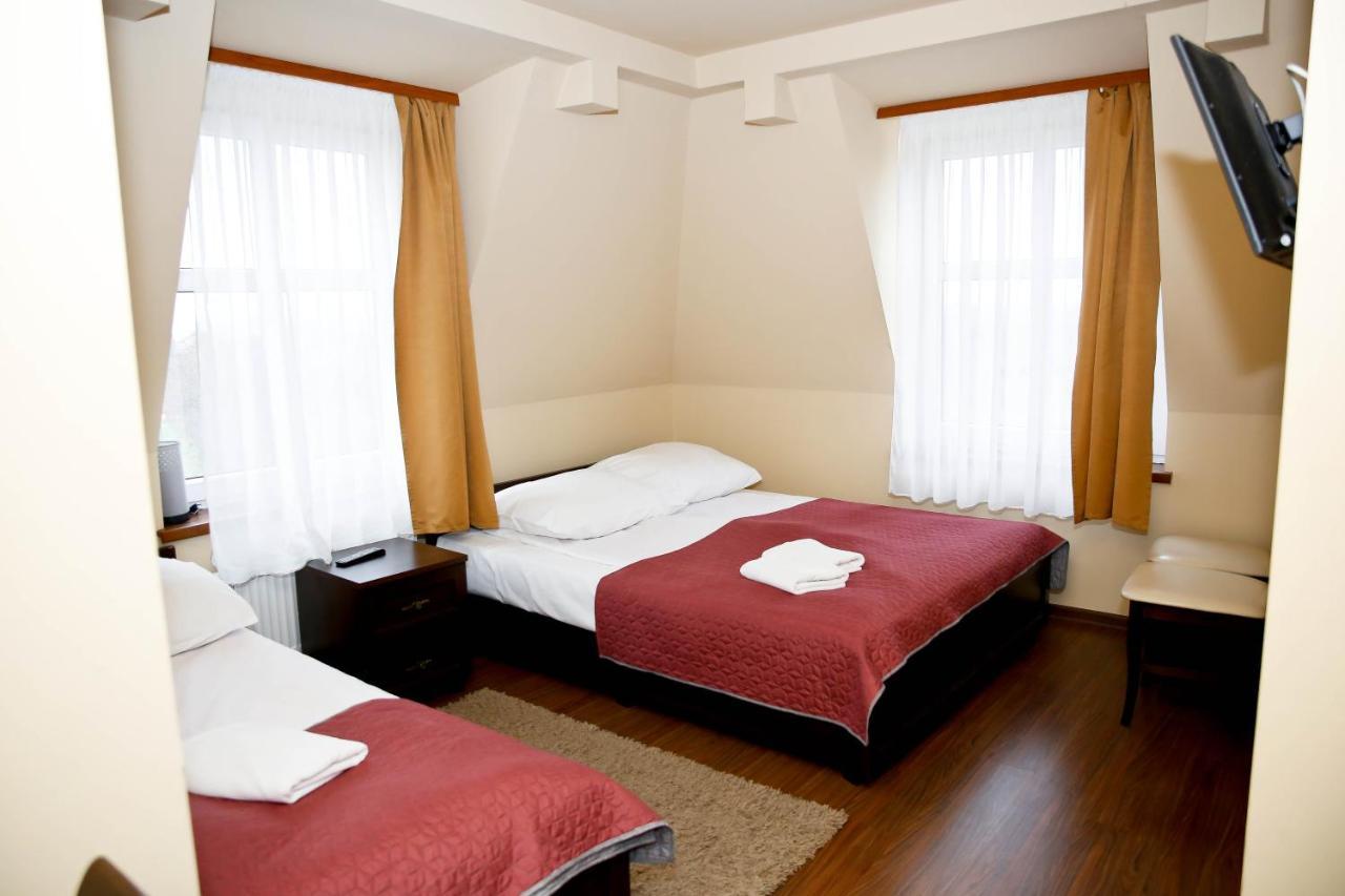 Pod Wiatrakiem Hotel Warta Bagian luar foto